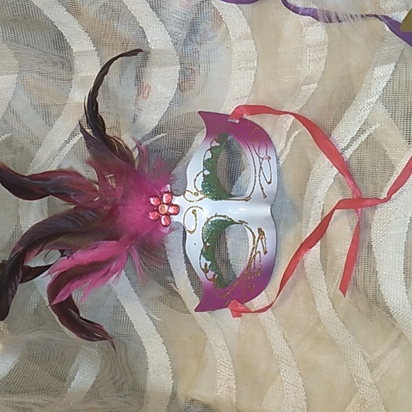 3 BEAUTIFUL MYSTIC Masqurade MASKS - Picture 2 of 8